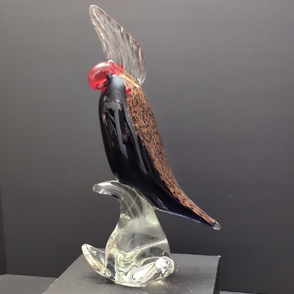 VGT, Gorgeous Designs Aventurine Art glass Blue/Gold Cockatoo Bird.